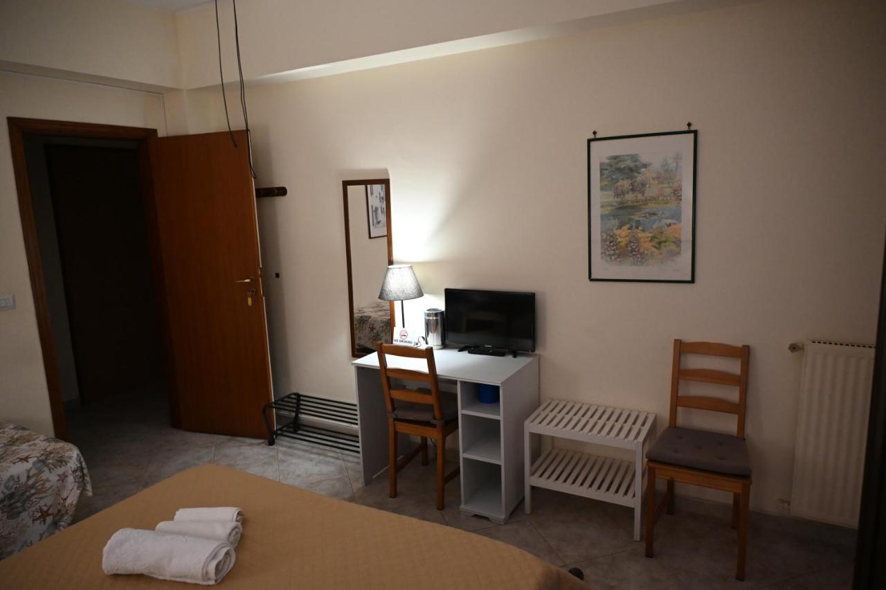 ミラッツォ Castello Di Sotto Bed & Breakfast エクステリア 写真