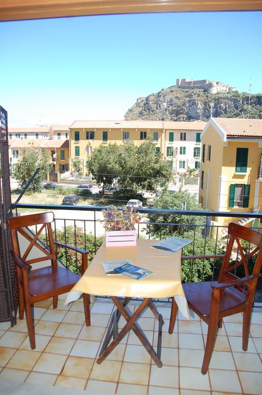 ミラッツォ Castello Di Sotto Bed & Breakfast エクステリア 写真